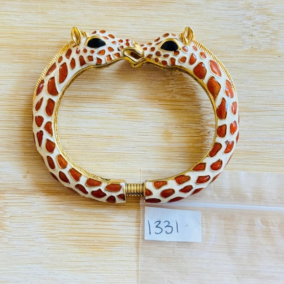 Kenneth Lane KJL Double Head Giraffe cuff Bracelet print Gold Plated Couture 90s - Picture 5 of 5